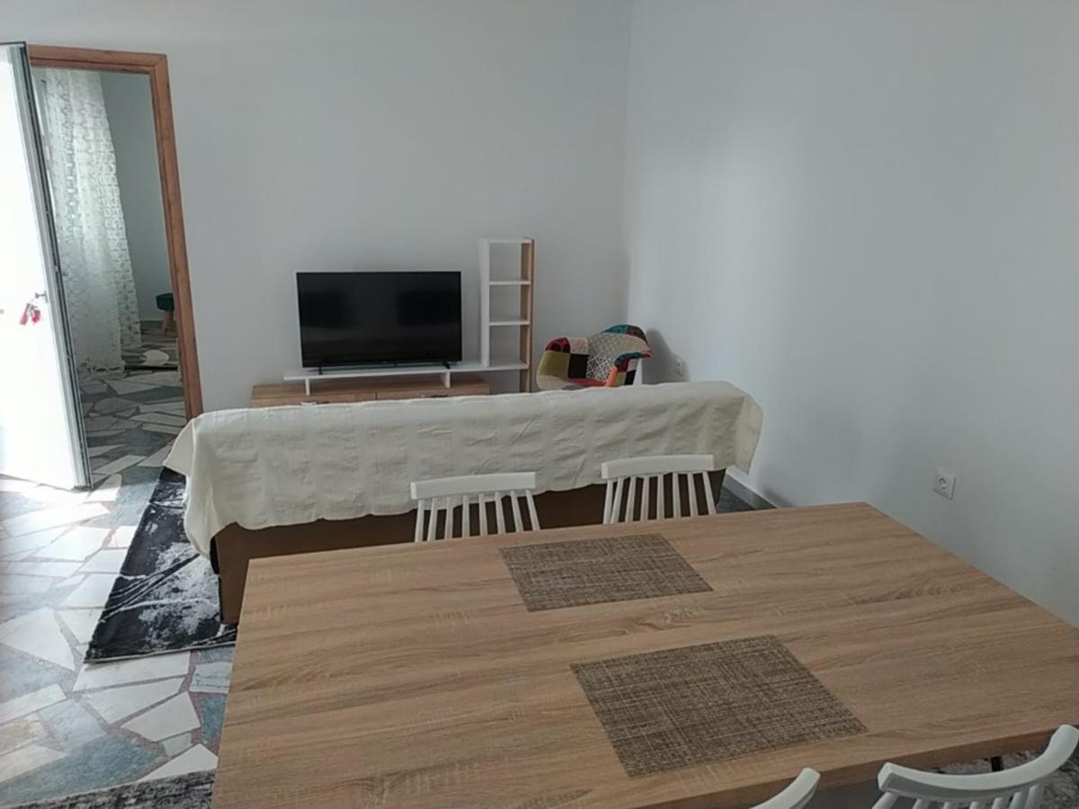 Εirene Room Chalkida Exterior photo