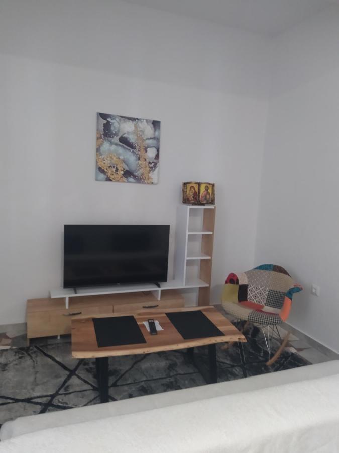 Εirene Room Chalkida Exterior photo